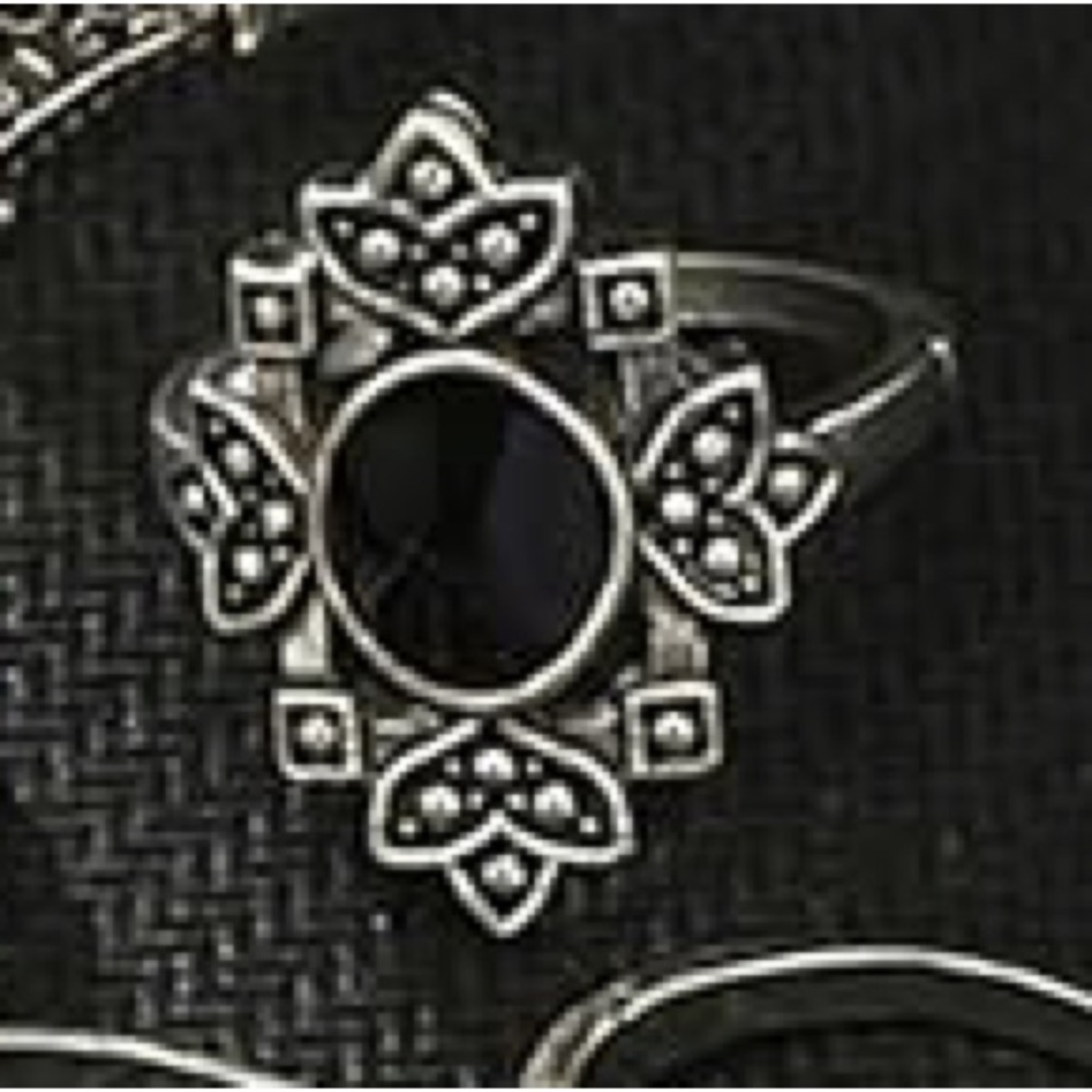 Geometric Black and Silver Tone Art Nouveau Ring 7
